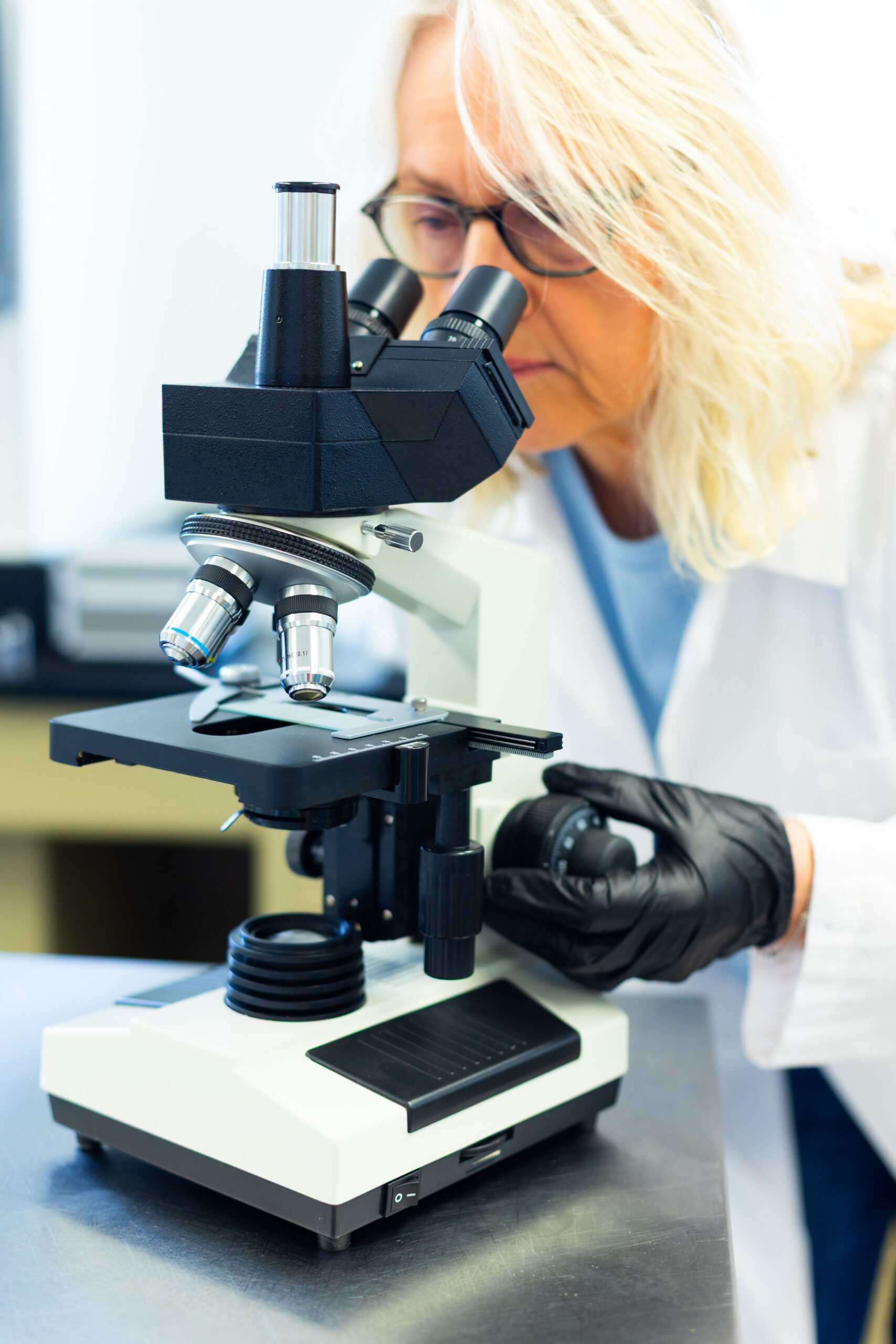 Sandy Microscope BioStim Microscope